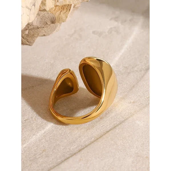 خاتم من الفولاذ المقاوم للصدأ مطلي بالذهب عيار 18