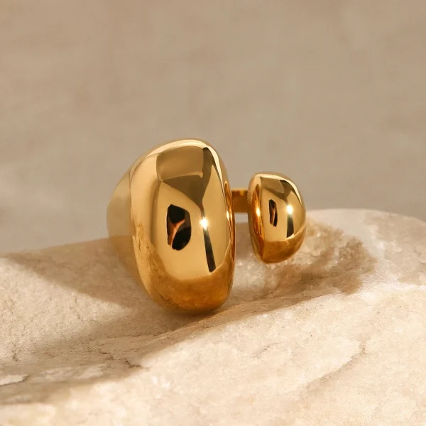 خاتم من الفولاذ المقاوم للصدأ مطلي بالذهب عيار 18