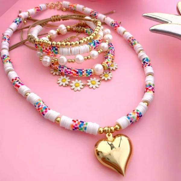 طقم من KKBEAD يضم عقدًا بتعليقة قلب، وسوارًا من خرز الهيشي مع لؤلؤ طبيعي