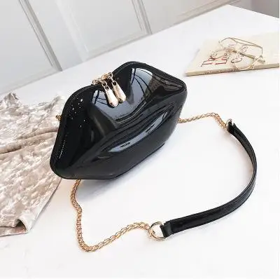 حقيبة كتف من جلد لامع بتصميم شفاه حمراء جذابة، مزودة بسحّاب وسلسلة، حقيبة يد نسائية صغيرة كروس بودي، بتصميم flap