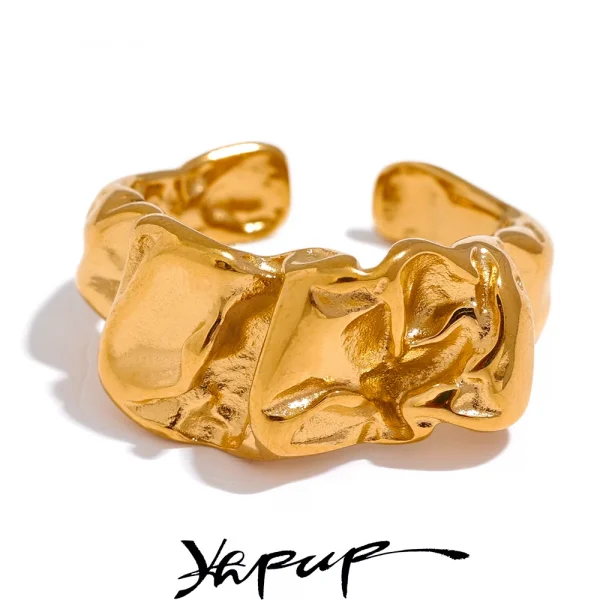 "خاتم من يهبپ، عريض ومبتكر مصنوع من المعدن والستانلس ستيل، باللون الذهبي