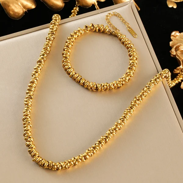 طقم عقد وسوار من EILIECK مصنوع من الفولاذ المقاوم للصدأ