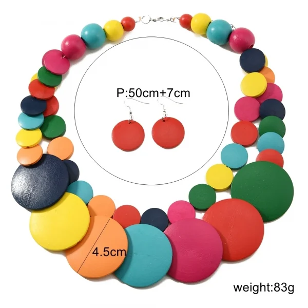 مجوهرات أفريقية بأسلوب بوهو – عقد وأقراط من خرز خشبي ملوّن