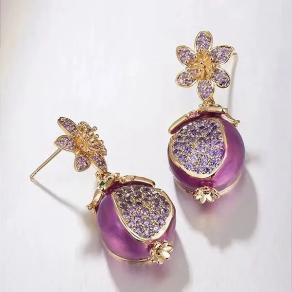 أقراط فاخرة مرصعة بالزركون على شكل رمان