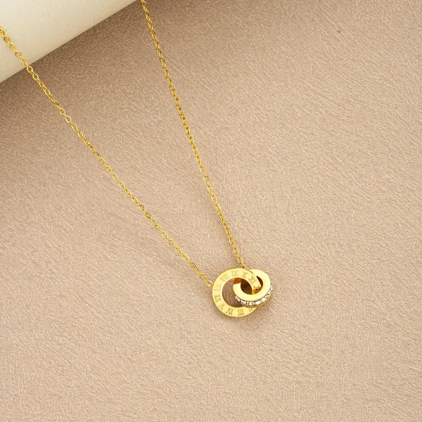 طقم مجوهرات بتصميم روماني مكون من 4 قطع باللون الذهبي من الفولاذ المقاوم للصدأ