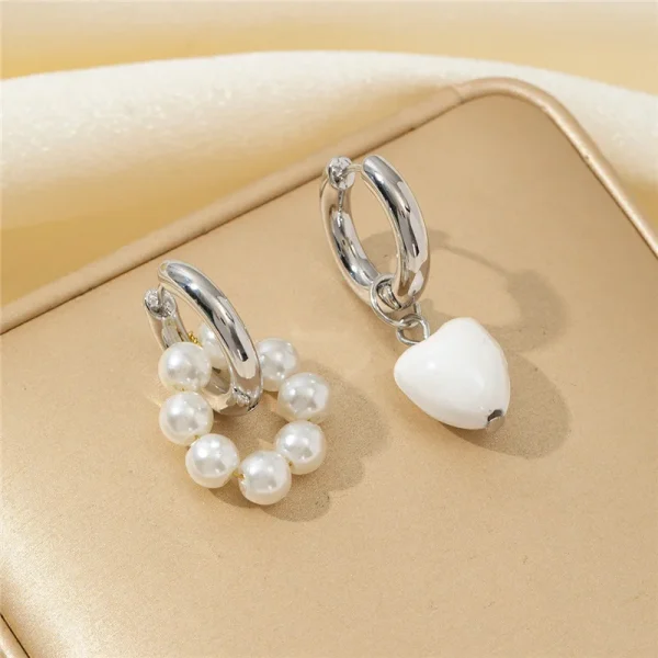 أقراط على شكل قلب