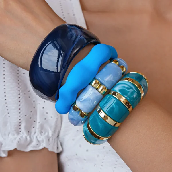 سوار أزرق من الأكريليك والراتنج، مزخرف بحبيبات الخيزران