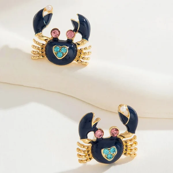 اقراط لطيفة على شكل كراب