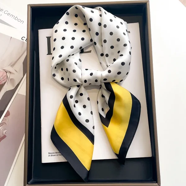 وشاح رقبة حريري فاخر