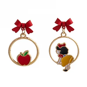 أقراط كرتونية الفتاة والتفاحة