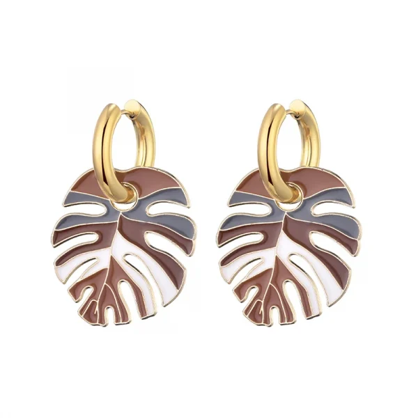 اقراط أنيقه على شكل ورقة ملونة