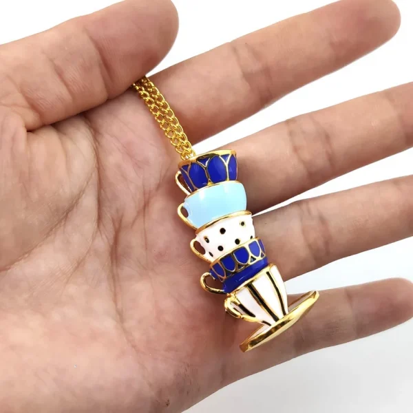 سلسال على شكل اكواب