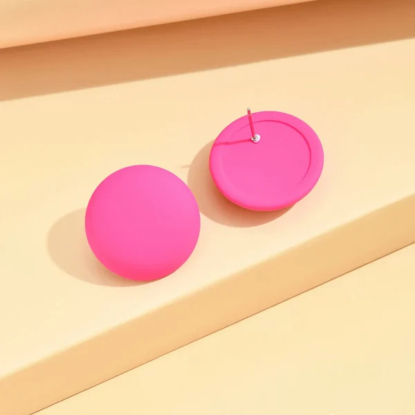 أقراط نسائية مصنوعة من الأكريليك على شكل دائرة