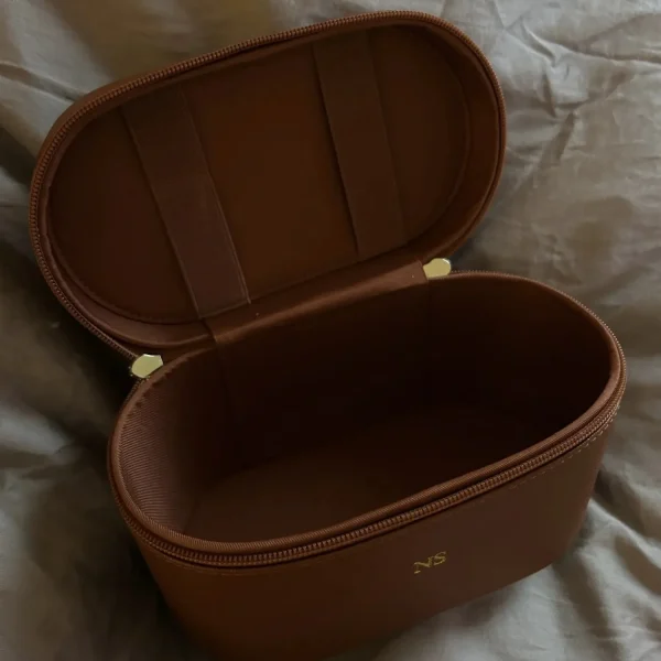 حقيبة أدوات تجميل من جلد سافيانو الفاخر