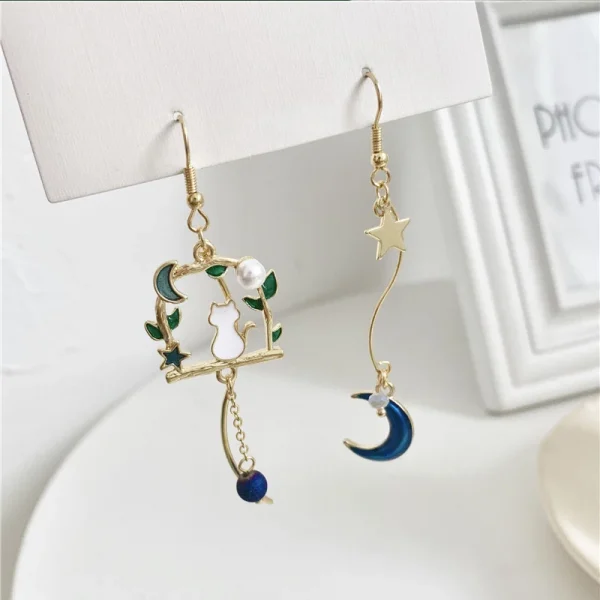 أقراط لطيفة على شكل حيوانات (أرنب، بالون، قطط)