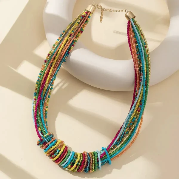 عقد نسائي بوهيمي متعدد الطبقات مصنوع من خرز الأرز الملون