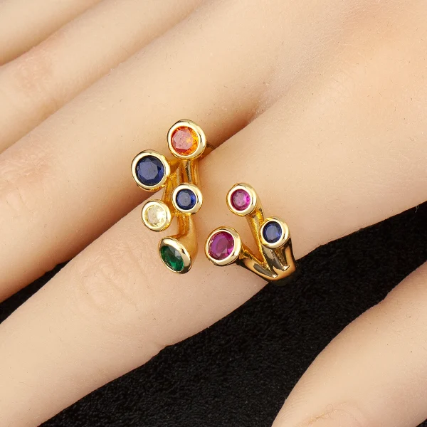 خواتم مفتوحة من AIBEF مطعّمة بزركون ملوّن