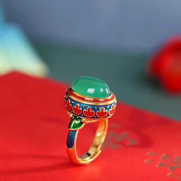 خاتم من حجر الكارنيليان الطبيعي، بتصميم زهرة ومينا على الطراز التقليدي