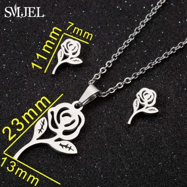 عقد زهرة الزنبق من الستانلس ستيل من SMJEL