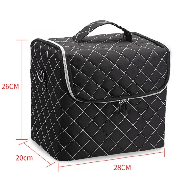 حقيبة مكياج كبيرة السعة بنقشة مربعات.