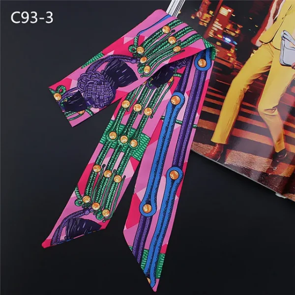 وشاح بطبعات وألوان مختلفة من الحرير