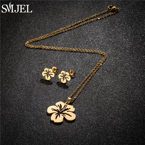 عقد زهرة الزنبق من الستانلس ستيل من SMJEL