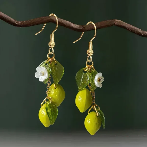 أقراط منعشة بالليمون