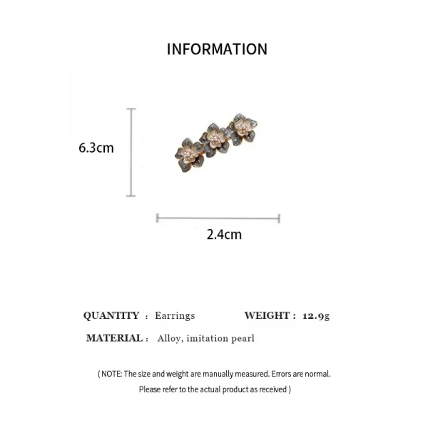 مشبك شعر باللون الأزرق الباهت على شكل زهرة
